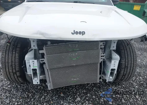 2024 Jeep Grand Cherokee Limited 4X4 z USA, uszkodzony, nr VIN 1C4RJHBG5RC232263